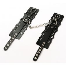 Узорчатые кожаные оковы с регулируемыми ремешками Узорчатые кожаные оковы с регулируемыми ремешками